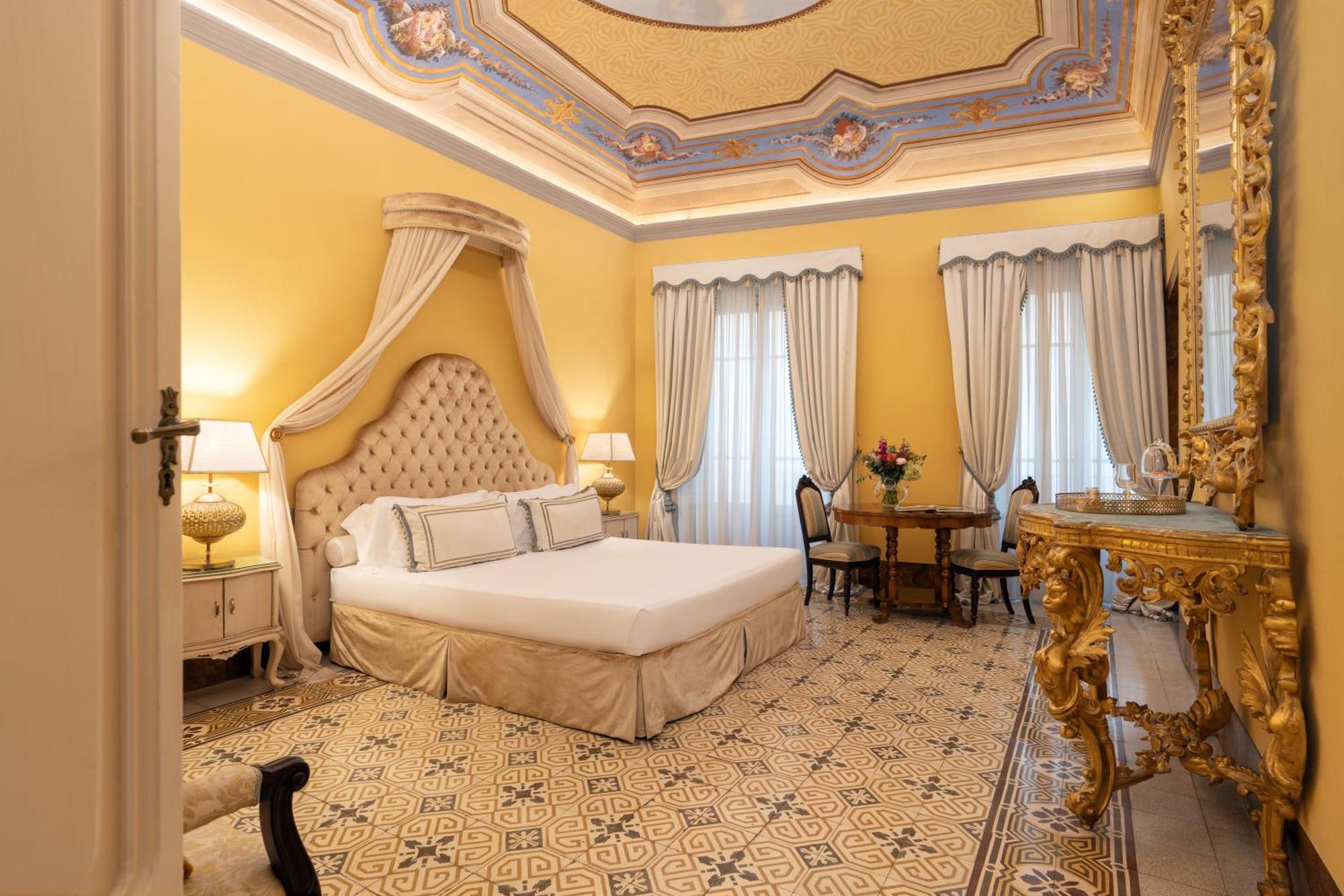 Piazza Pitti Palace - Residenza D'Epoca Bed & Breakfast Florence Exterior photo