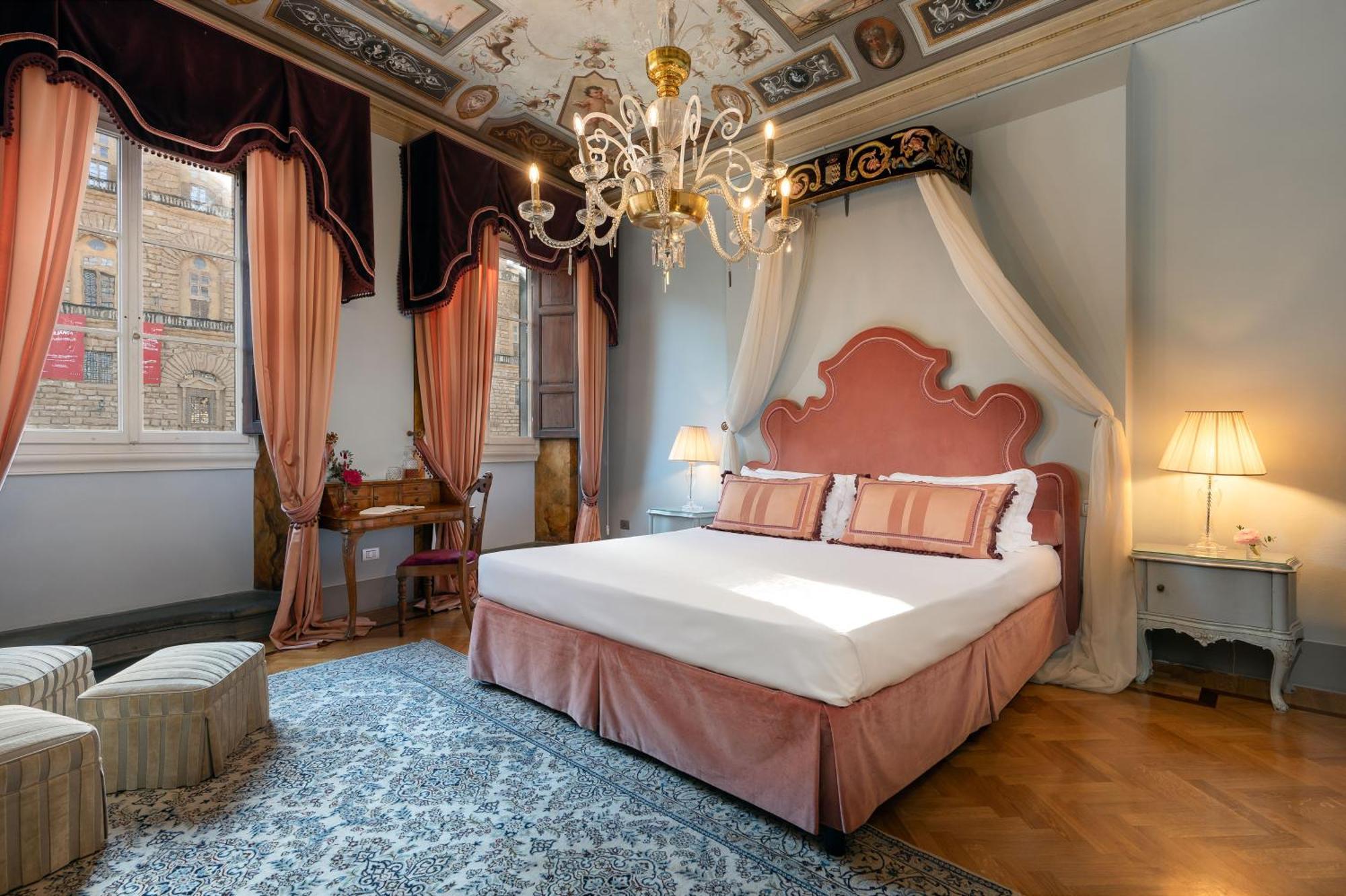 Piazza Pitti Palace - Residenza D'Epoca Bed & Breakfast Florence Exterior photo