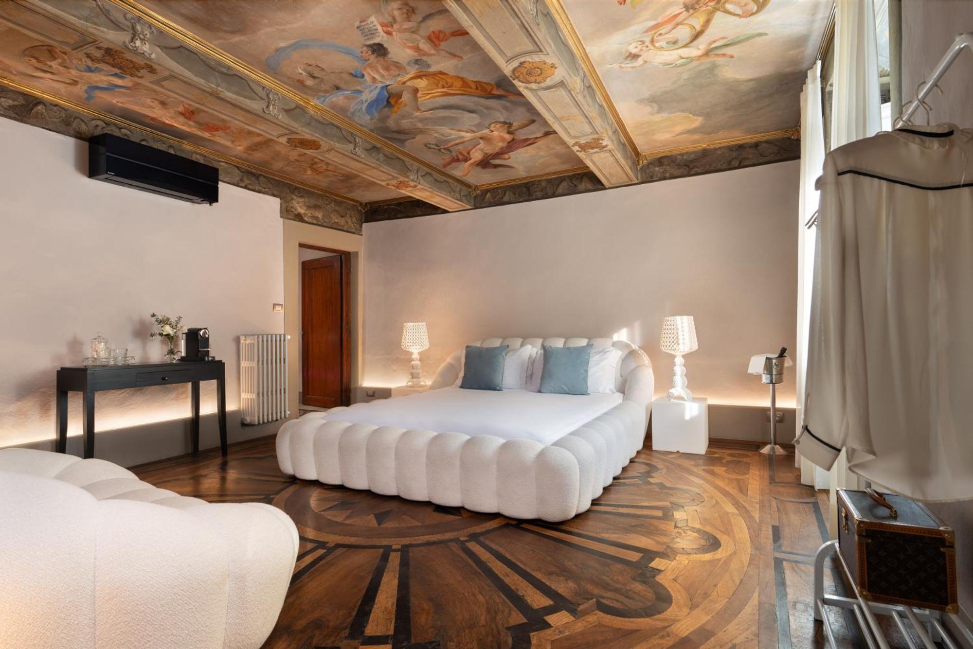 Piazza Pitti Palace - Residenza D'Epoca Bed & Breakfast Florence Exterior photo